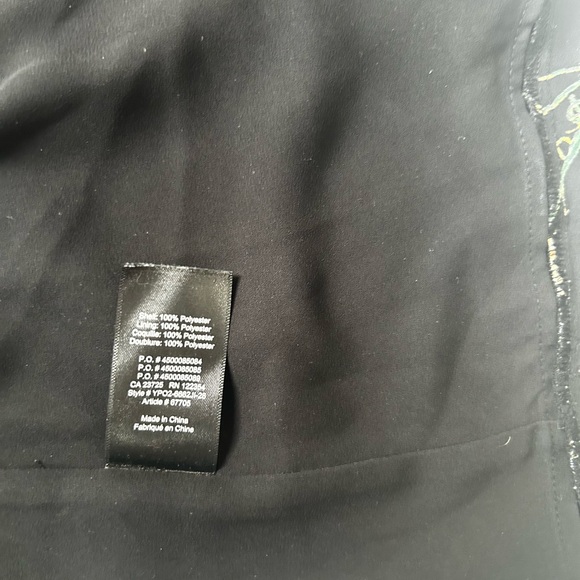 Aritzia Sunday Best black floral lined shorts with ruffled leg edges. Size 0 - Picture 6 of 7